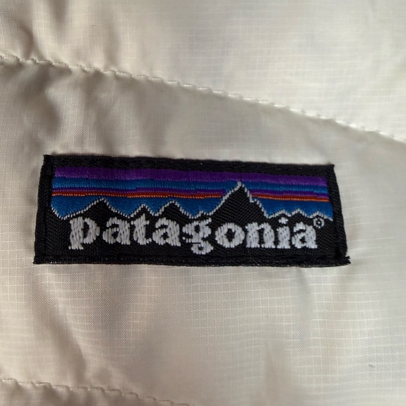 New Patagonia Women's Cream Down Vest XS - Picture 5 of 8